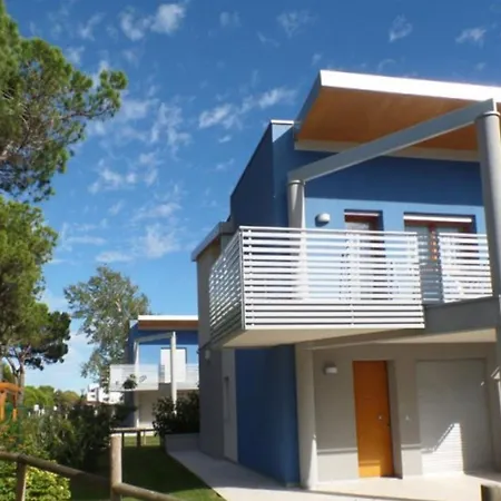 Neat And Quiet First-floor Flat In A Village *