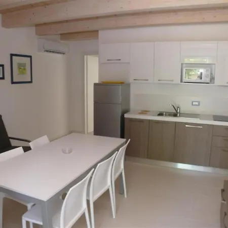 Neat And Quiet First-floor Flat In A Village Apartment *
