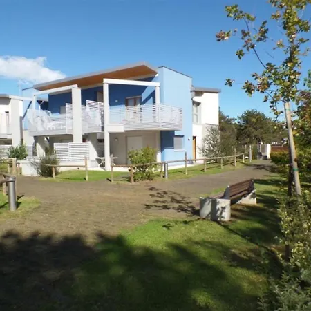 Neat And Quiet First-floor Flat In A Village * Bibione